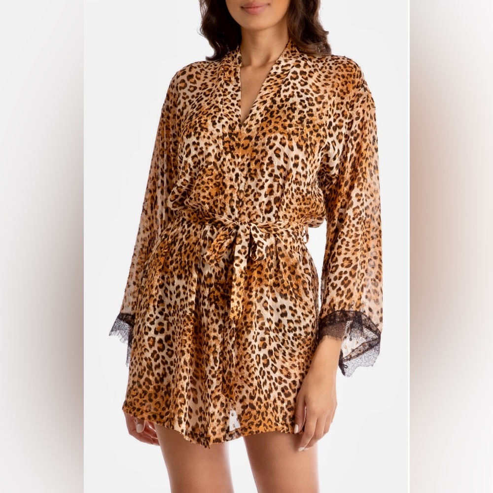 In Bloom by Jonquil Angela Copper Leopard Print Robe 🐆